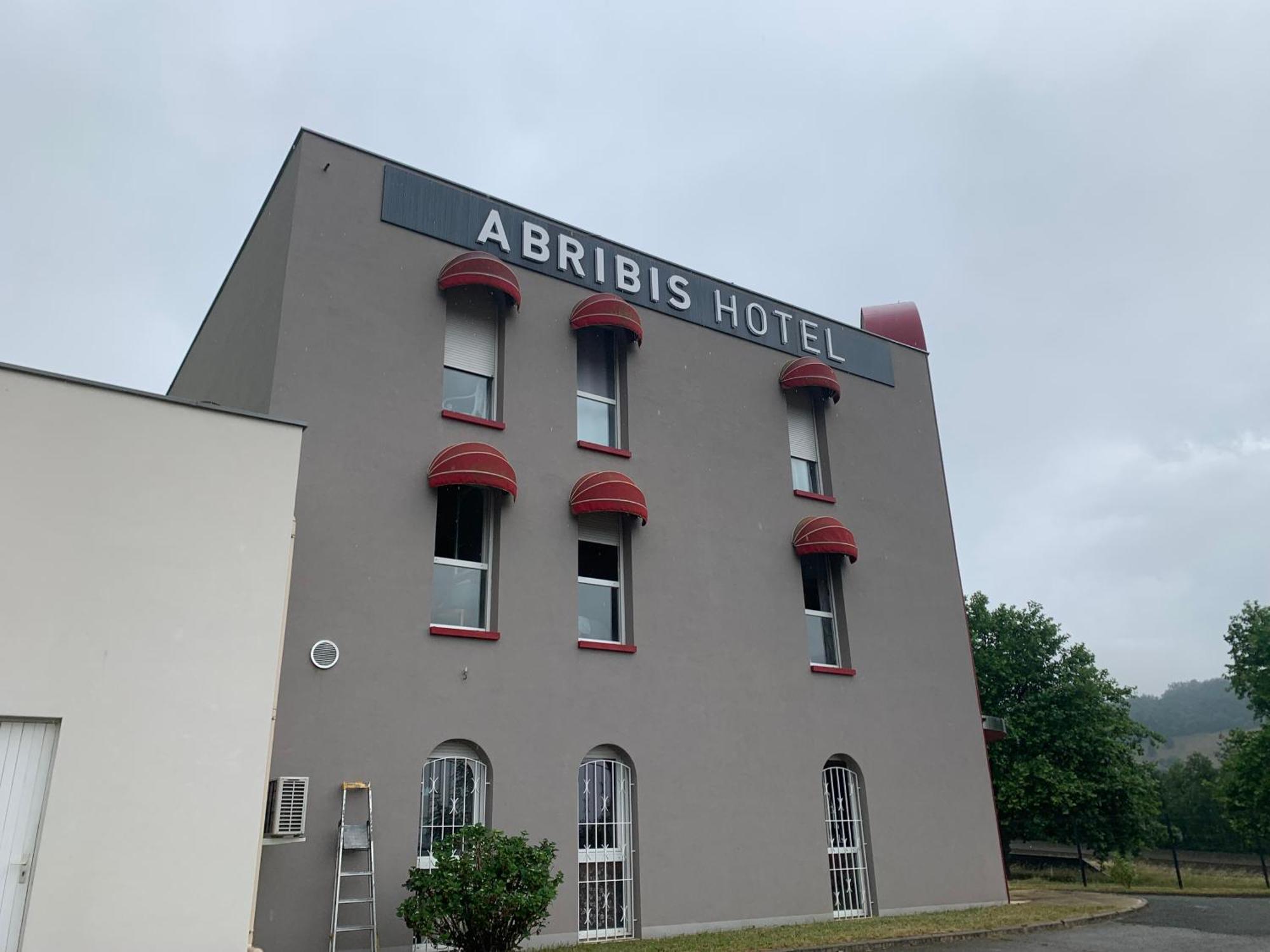 L'Abribis Hotel Firminy Exterior photo