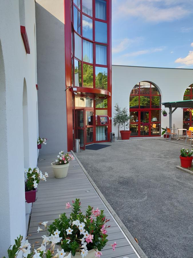 L'Abribis Hotel Firminy Exterior photo